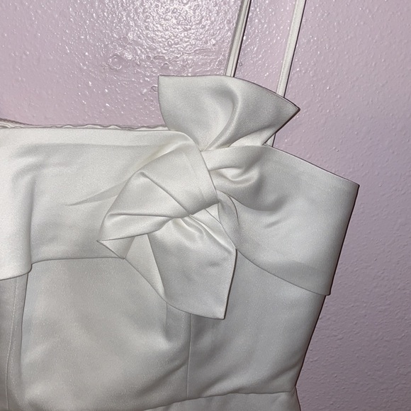 White Wedding / Dress Rehearsal Dress - Picture 3 of 5